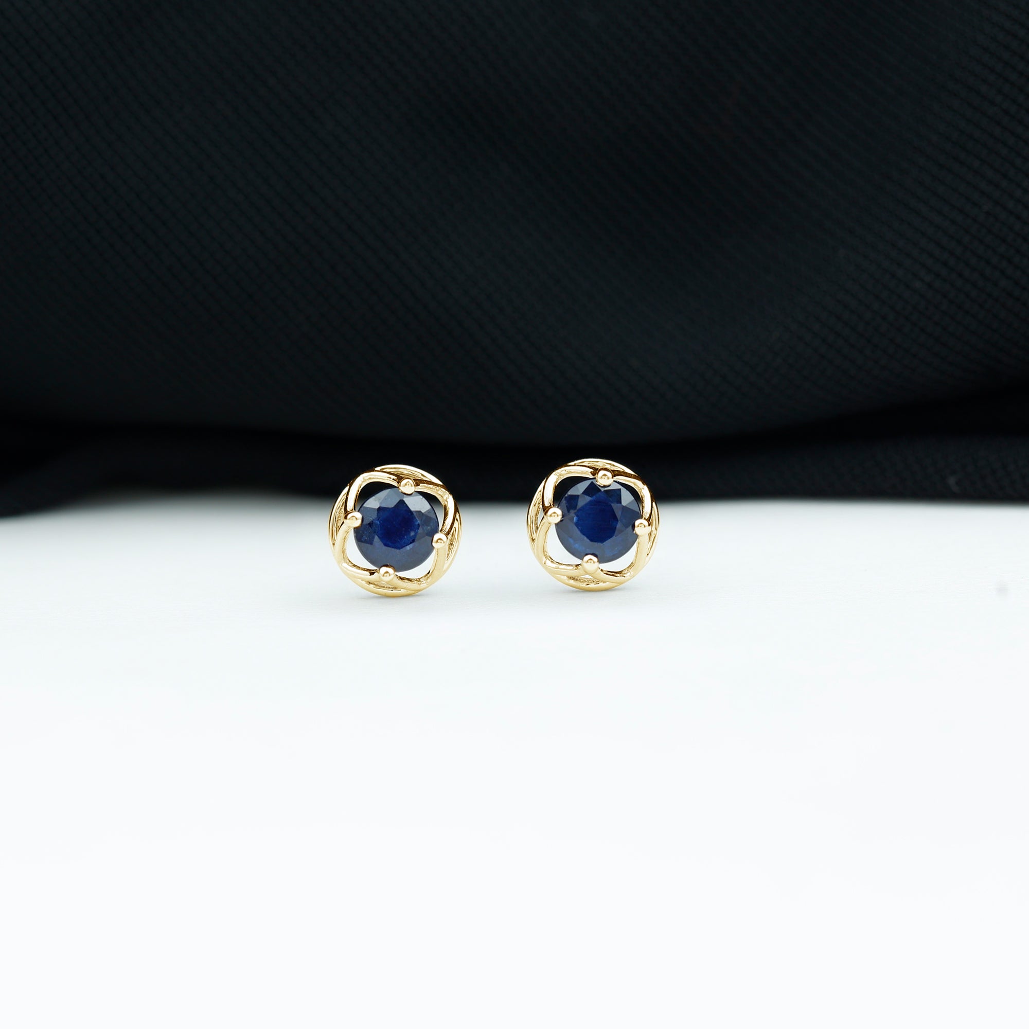 2 CT Blue Sapphire Solitaire Vintage Stud Earrings Blue Sapphire - ( AAA ) - Quality - Rosec Jewels